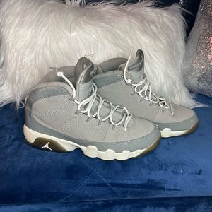 USED Air Jordan 9 Retro
